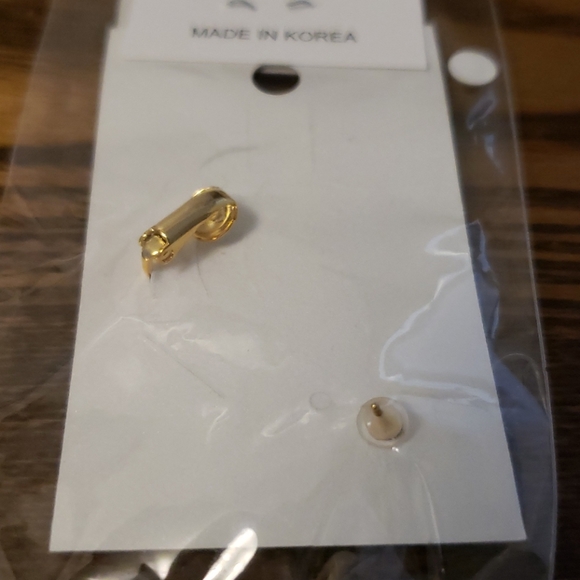 Gold plated ear cuff for left ear - Picture 2 of 2